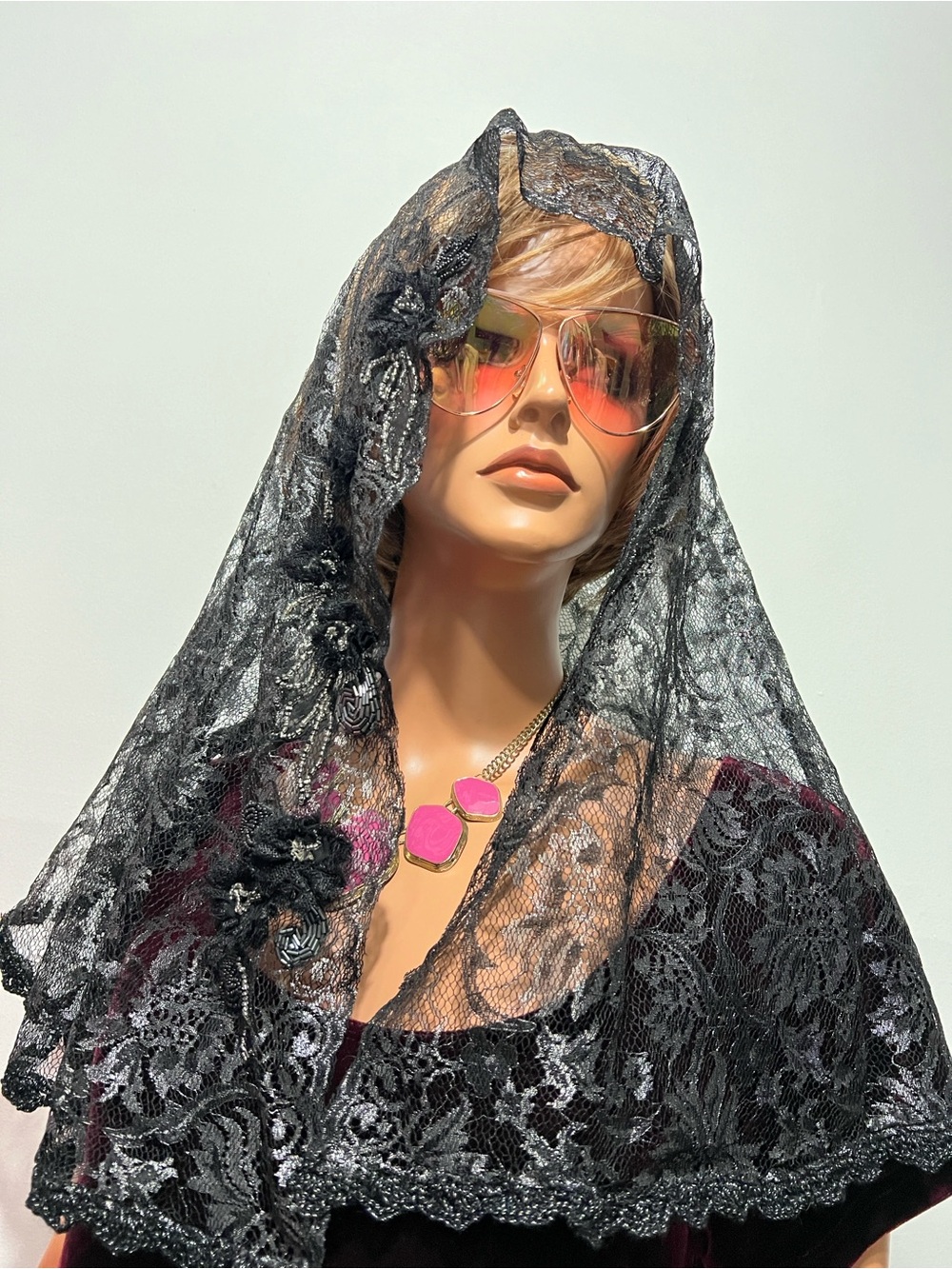 Black Lace Floral Beaded Detailing Aristocratic Ladies mantillaveil French style